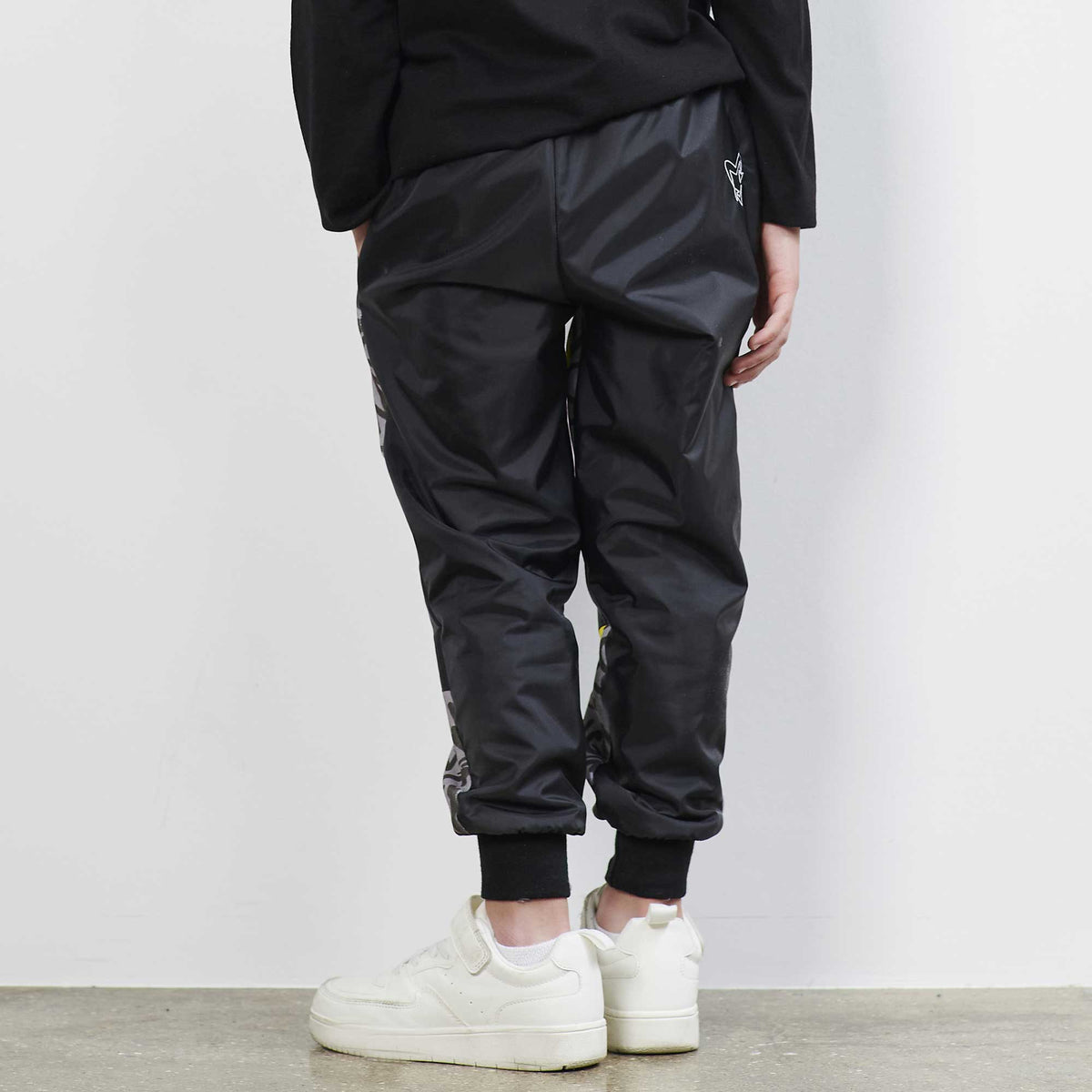 Kid Proof size adjustable joggers smiley